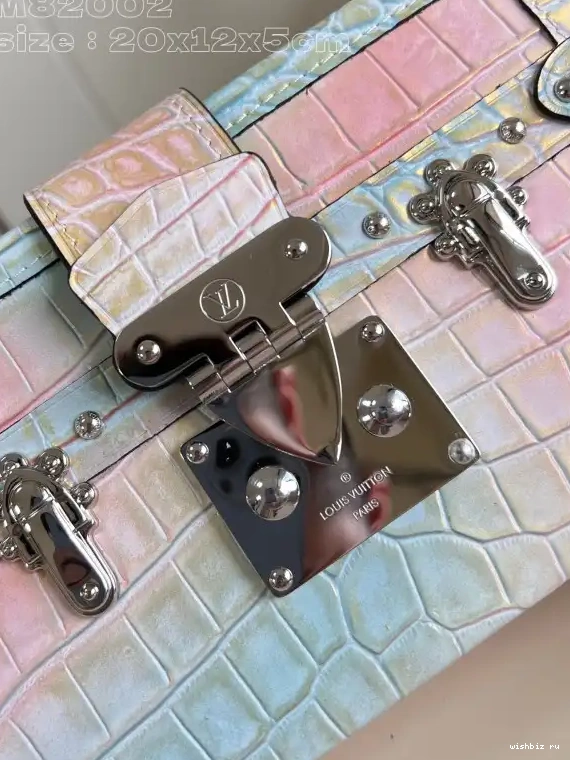 WIS MALLE PETITE LOUIS VUITTON 0518